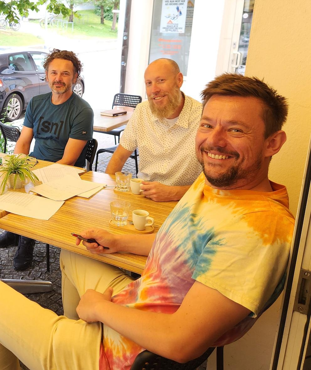 Prof. Dr. Harry Haupt (links), Prof. Dr. Daniel J. Henderson (Mitte) und Dr. Joachim Schnurbus (rechts)
